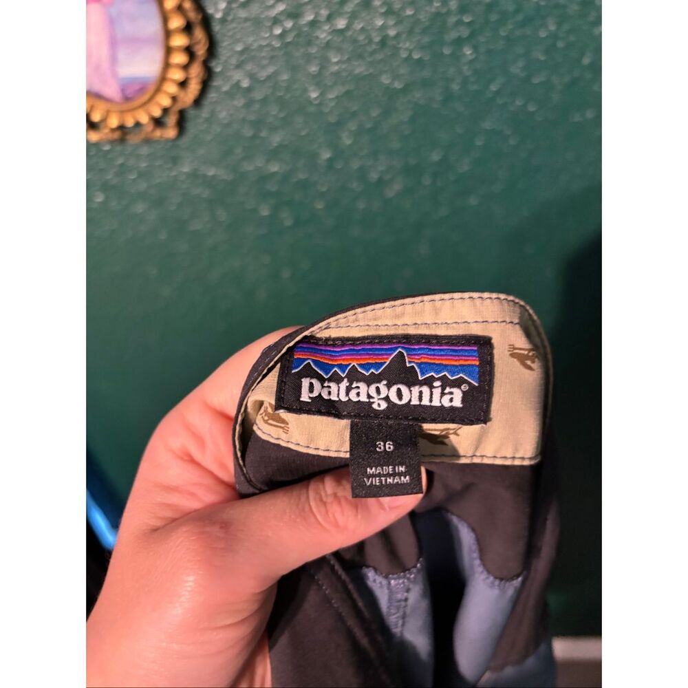 Patagonia Blue Board Shorts Size 36 - Picture 4 of 4